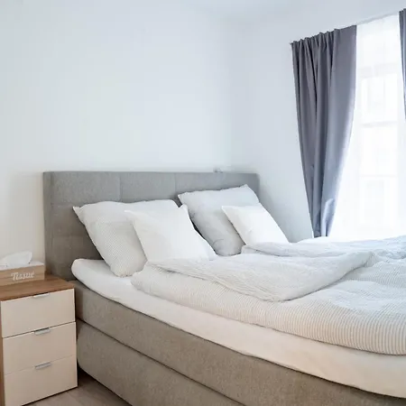 Mimis Lakeside - Newly Renovated Apartman Gmunden