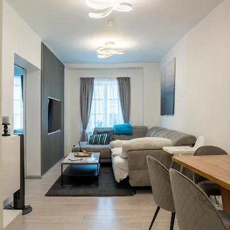 Mimis Lakeside - Newly Renovated Apartman *
