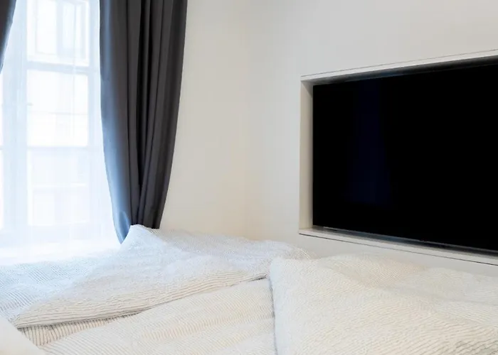 Apartamento Mimis Lakeside - Newly Renovated