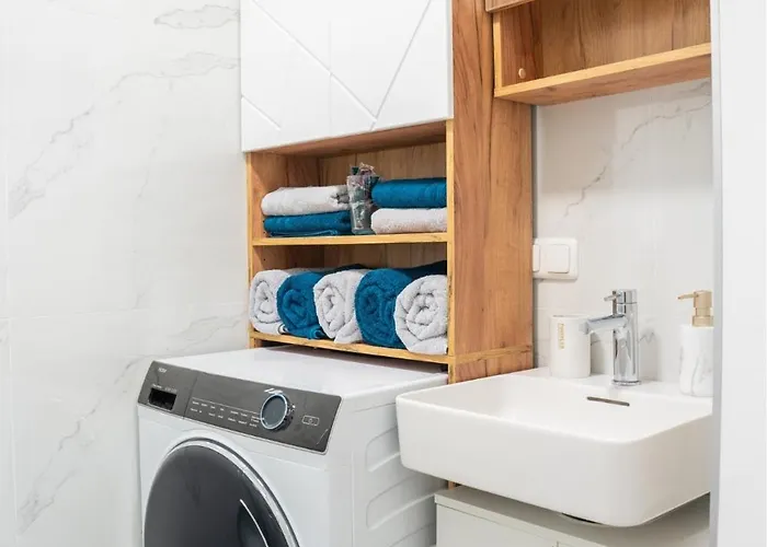 Apartamento Mimis Lakeside - Newly Renovated *