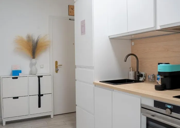 Apartamento Mimis Lakeside - Newly Renovated *