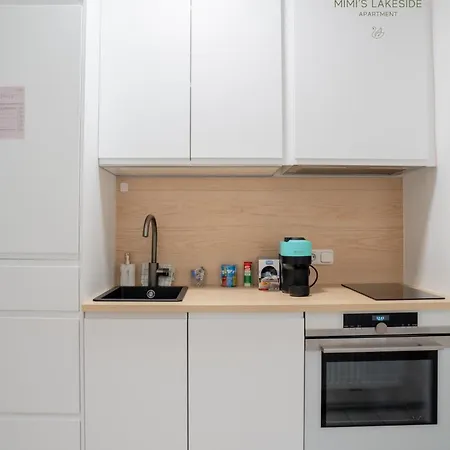 شقة Mimis Lakeside - Newly Renovated غموندين