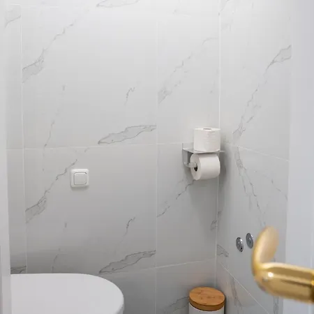 شقة Mimis Lakeside - Newly Renovated