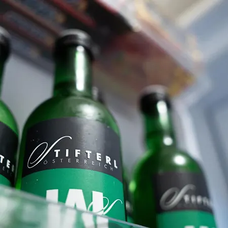 Mimis Lakeside - Newly Renovated شقة