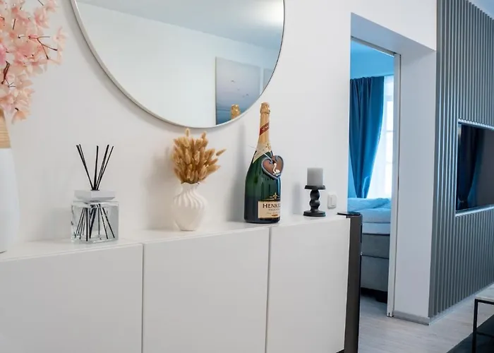 Mimis Lakeside - Newly Renovated * غموندين