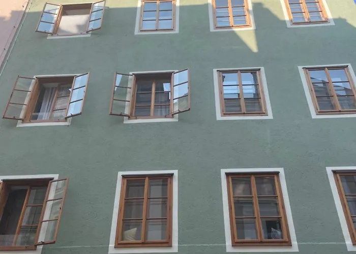 Mimis Lakeside - Newly Renovated شقة